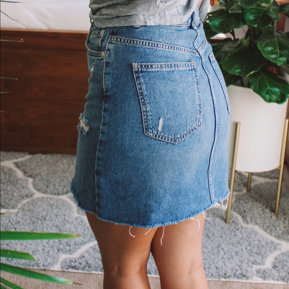Free people denim skirt - Picture 2 of 4